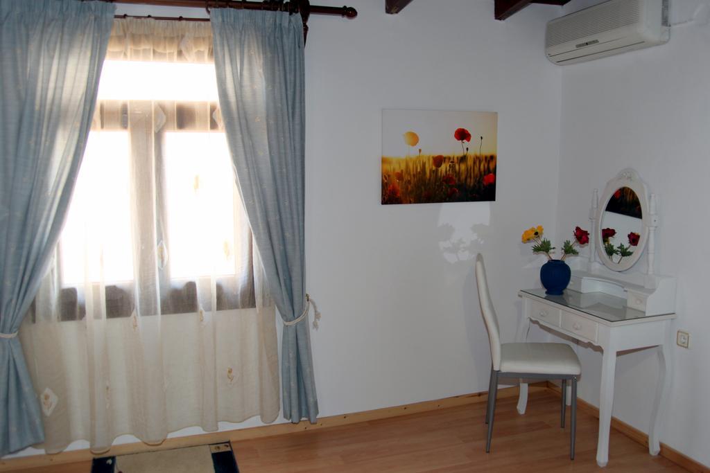 Anemones Rooms Chania  Bagian luar foto
