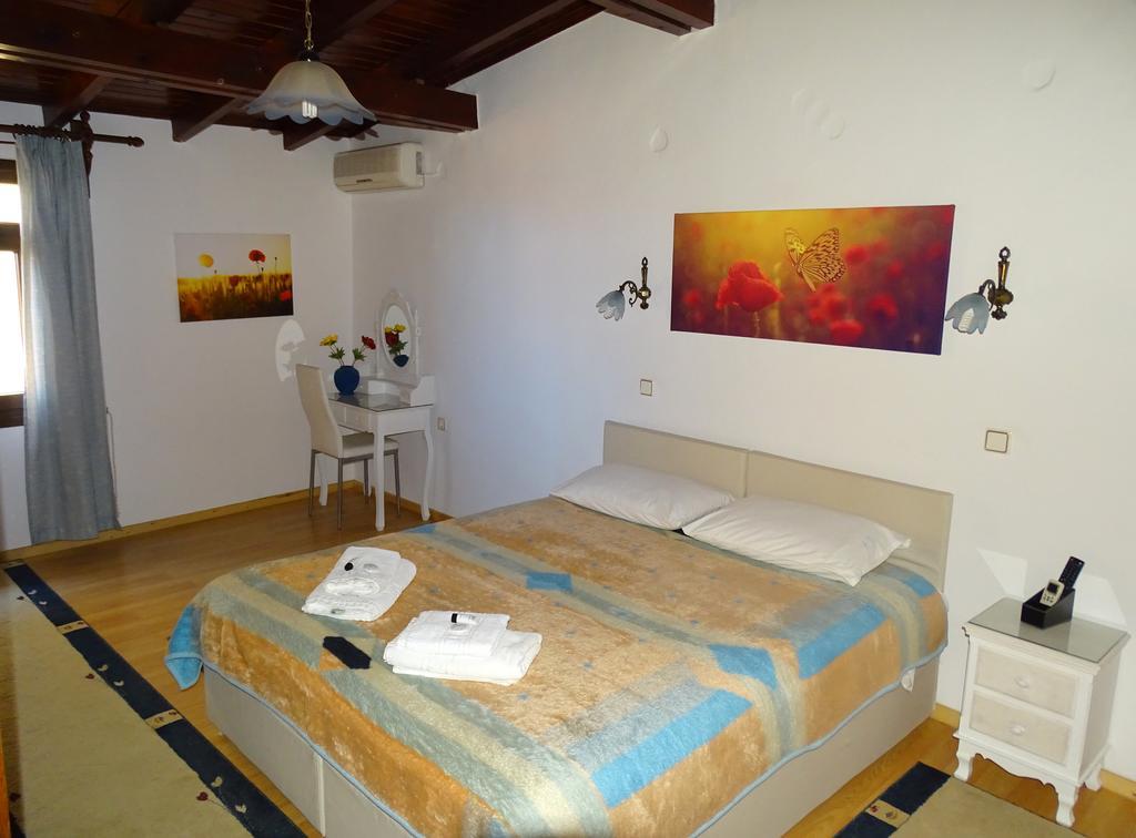 Anemones Rooms Chania  Bagian luar foto