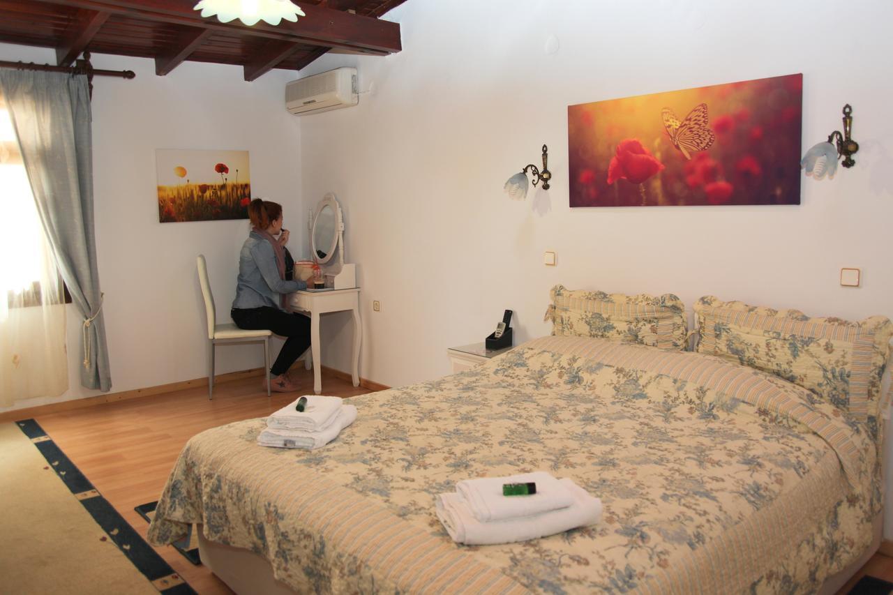 Anemones Rooms Chania  Bagian luar foto