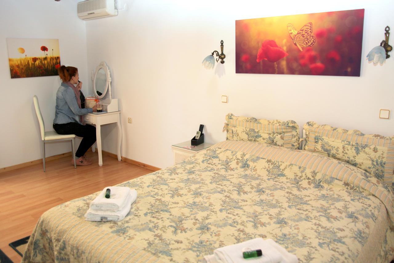 Anemones Rooms Chania  Bagian luar foto